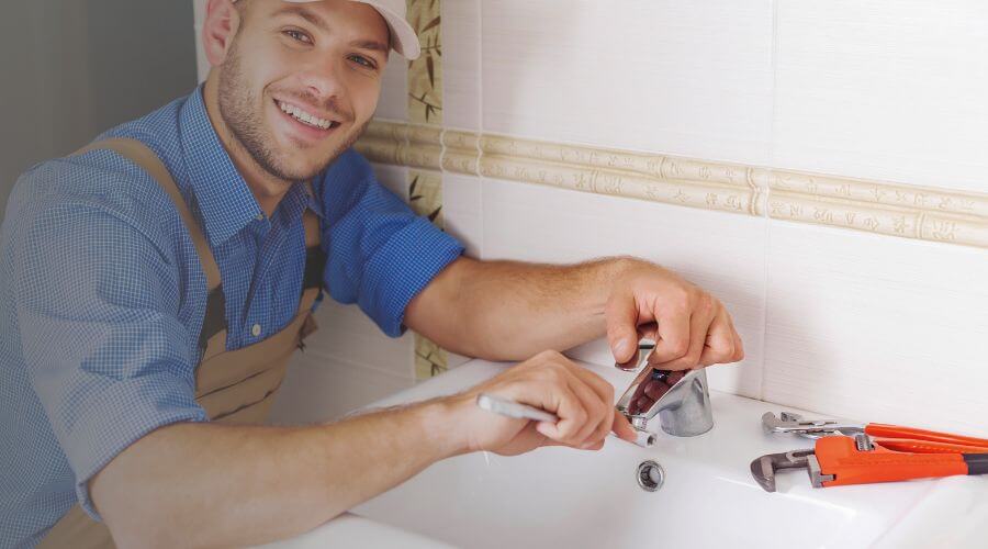 Professional clogged drains services in Winslow, IN